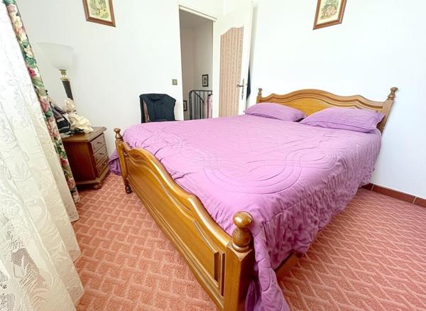 A VISITER SUR LE PONTET (84)  -  MAISON A ETAGE  DE 92 m² env. AVEC TERRAIN