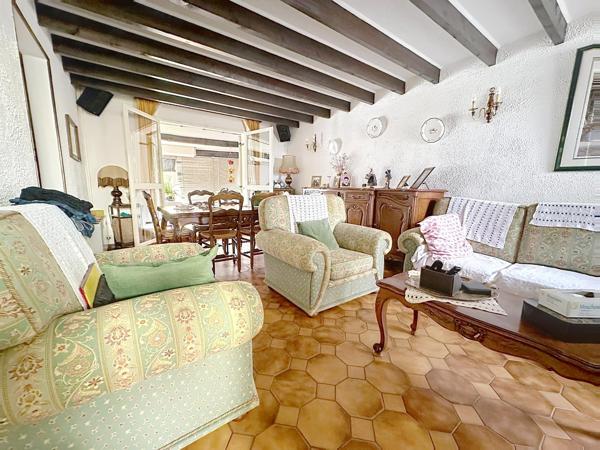A VISITER SUR LE PONTET (84)  -  MAISON A ETAGE  DE 92 m² env. AVEC TERRAIN