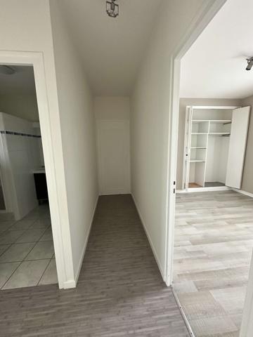 Local professionnel
                                                                                                                                                                                                                                                                                                                        3 pièce(s)                                                                                                                                                                                                          46  m²