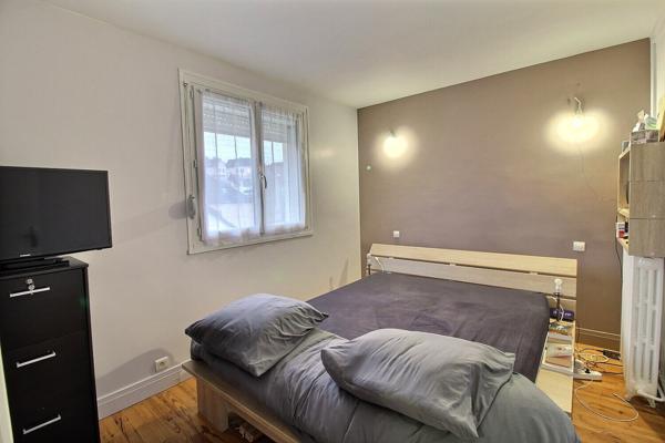 Appartement F3 centre ville d'EPERNON avec cave et balcon