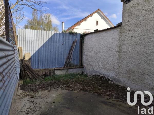 Maison traditionnelle 5 pièces de 159 m² à Le Coudray (28630)