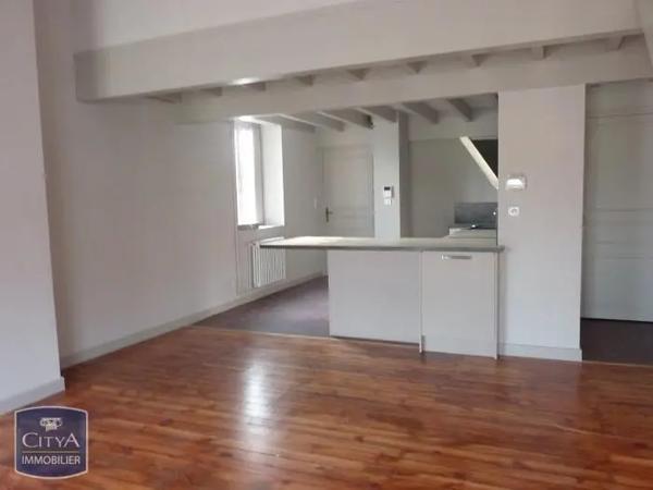 Appartement à louer 3 pièces 72.35m² Riom (63200)