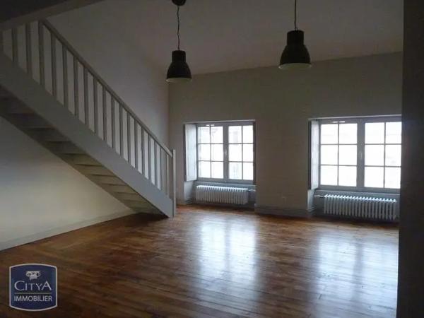 Appartement à louer 3 pièces 72.35m² Riom (63200)