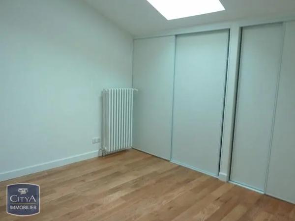 Appartement à louer 3 pièces 72.35m² Riom (63200)