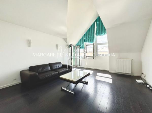 Appartement de 77m² Carrez, 3 chambres, idéalement situé près du centre-ville.