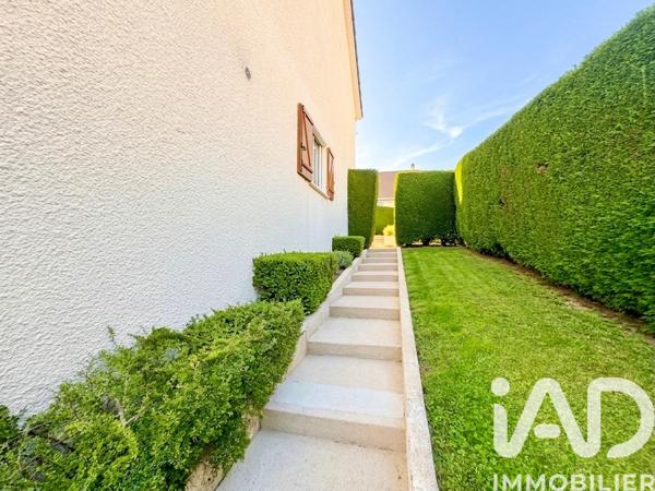 Maison à vendre 6 pièces 100 m² Saint-Jean-Bonnefonds