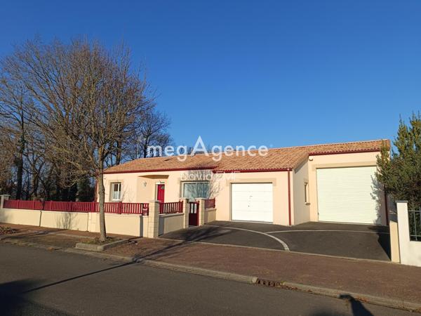 Maison à AIZENAY, 85190 - 5 pièces 101m²