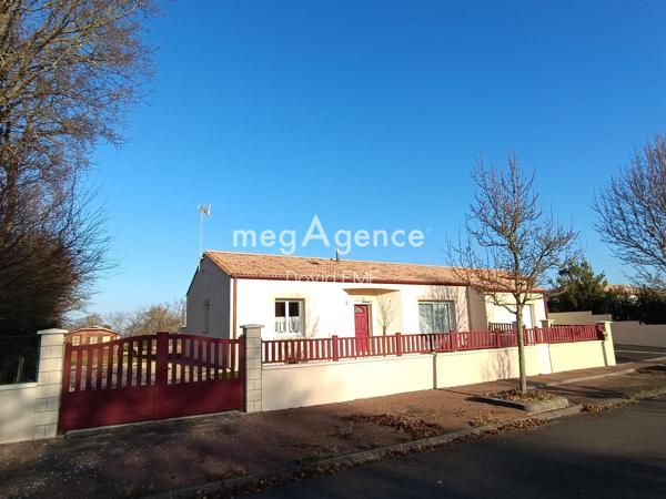 Maison à AIZENAY, 85190 - 5 pièces 101m²