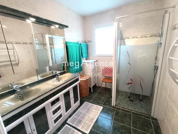 Maison à AIZENAY, 85190 - 5 pièces 101m²