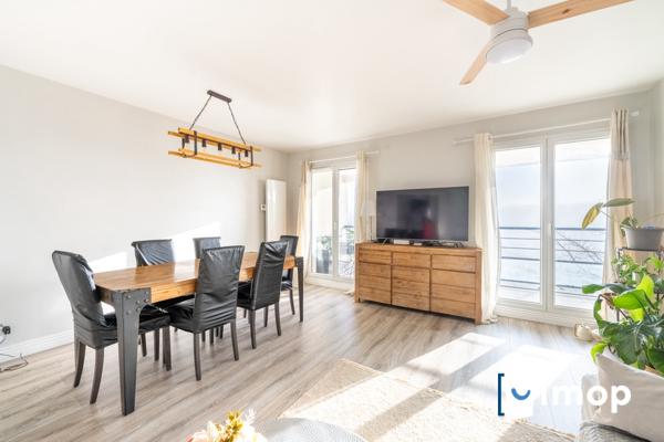 Grand 4 pièces avec extérieur et parking