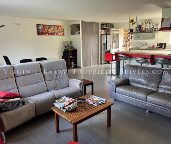 MAISON RECENTE DE PLAIN PIED 3 CHAMBRES AVEC DEPENDANCES