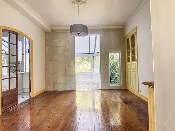 Saumur (49400)- Maison familiale en centre ville, 5 chambres avec jardin