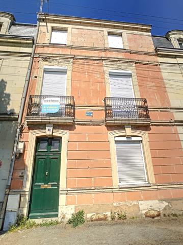 Saumur (49400)- Maison familiale en centre ville, 5 chambres avec jardin