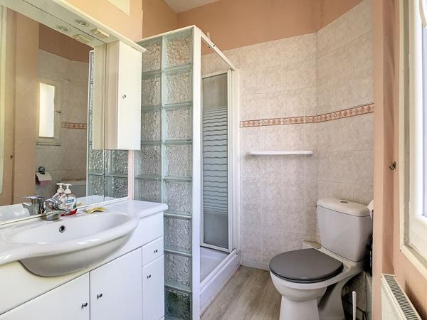 Saumur (49400)- Maison familiale en centre ville, 5 chambres avec jardin