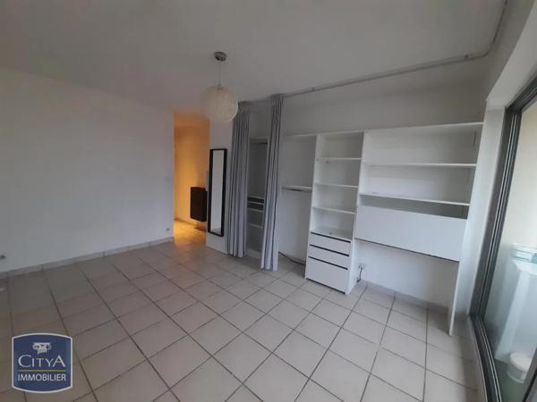 Appartement à louer 1 pièce 19.34m² Nîmes (30000)