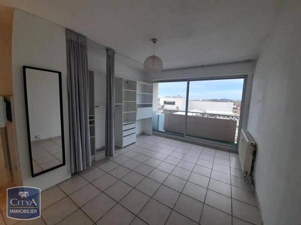 Appartement à louer 1 pièce 19.34m² Nîmes (30000)