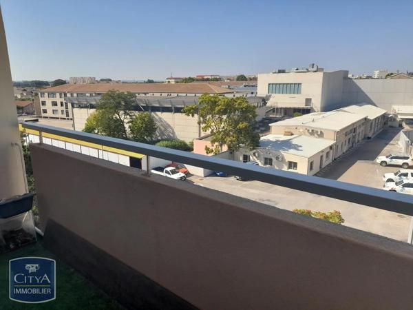 Appartement à louer 1 pièce 19.34m² Nîmes (30000)