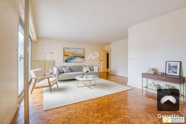 Montreuil - Appartement Versailles 4 pièce(s) 117.80 m2 - 2 -ème étage avec parking double €460 000 ** - Référence 27573