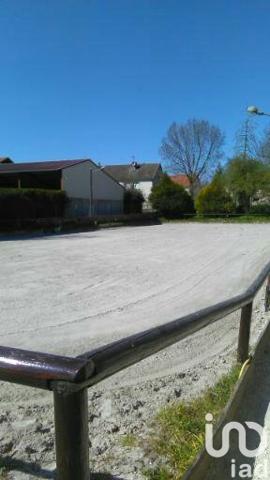 Building for sale 600 m² Courtisols