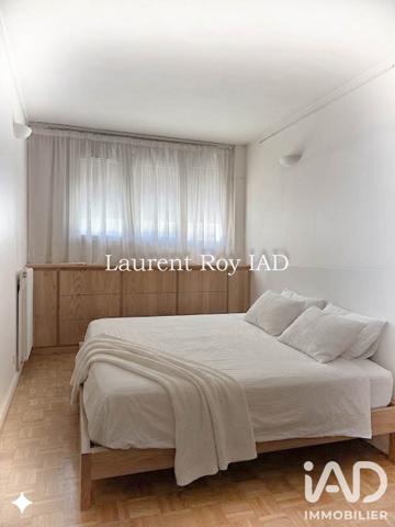 Location appartement 5 pièces 109 m² Colombes