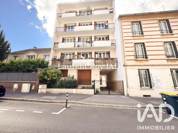 Location appartement 5 pièces 109 m² Colombes