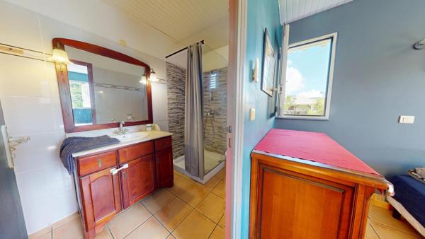 Super haut de villa au calme bien situé