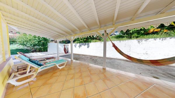 Super haut de villa au calme bien situé