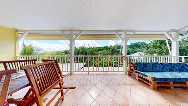 Super haut de villa au calme bien situé