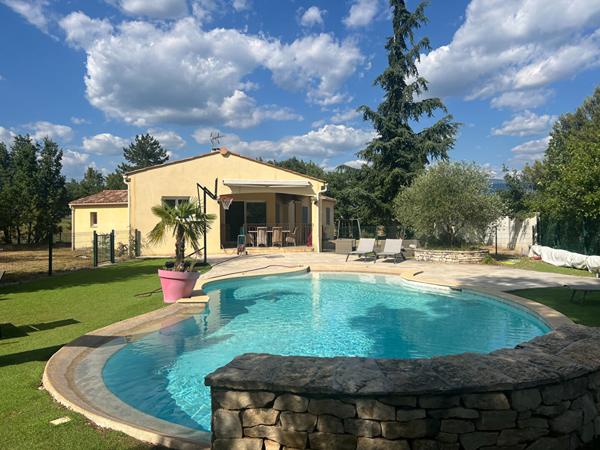 Maison à vendre 04 - proche sisteron 4 chambres avec piscine