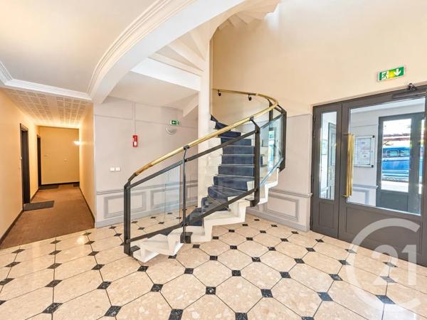 Appartement F3 à vendre  3 pièces - 66,30 m 2   AVON  - 77