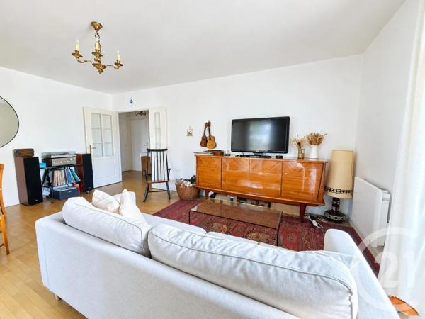 Appartement F3 à vendre  3 pièces - 66,30 m 2   AVON  - 77