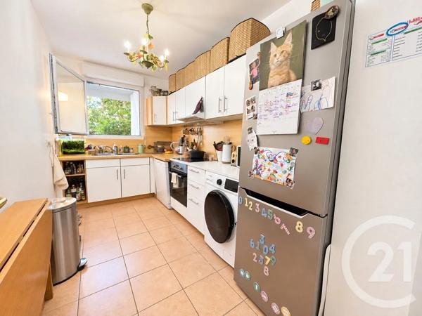 Appartement F3 à vendre  3 pièces - 66,30 m 2   AVON  - 77