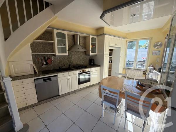 Maison à vendre  4 pièces - 115 m 2   BEAUGENCY  - 45