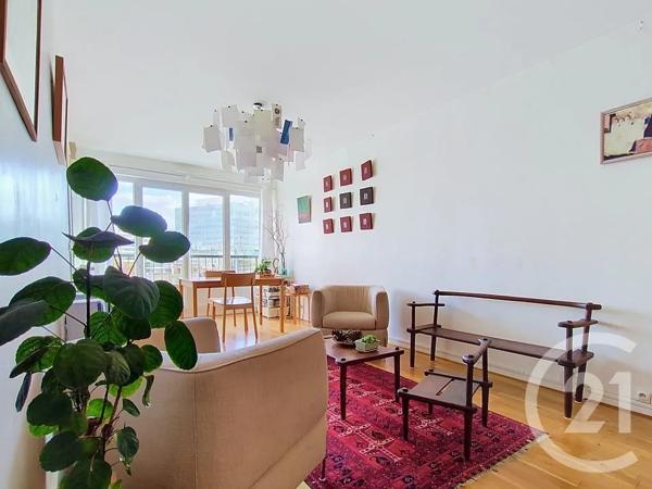 Appartement F4 à vendre  4 pièces - 92,02 m 2   PARIS  - 75015