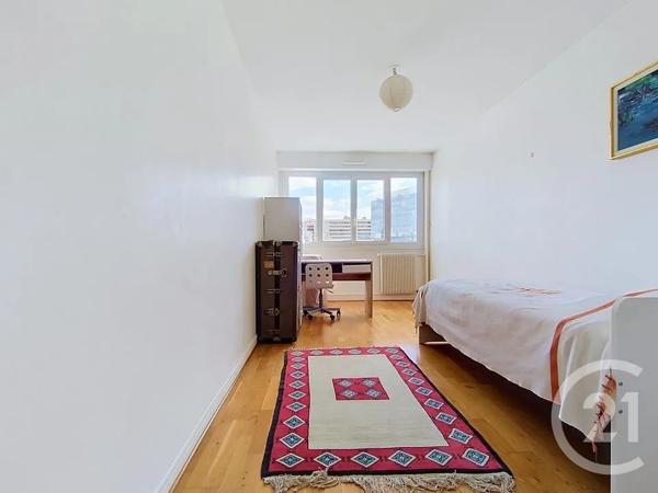 Appartement F4 à vendre  4 pièces - 92,02 m 2   PARIS  - 75015