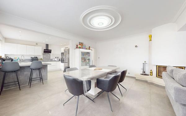 Maison à vendre    6 pièces • 162 m2 Amnéville