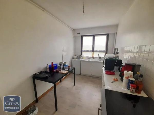 Appartement à louer 2 pièces 61.17m² Limoges (87000)