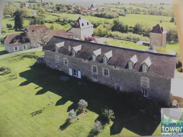 Propriété 8.6 hectares 32 pièces 830 m²