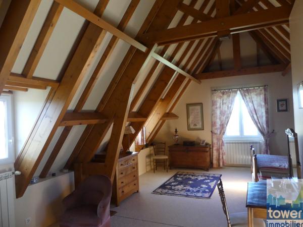 Propriété 8.6 hectares 32 pièces 830 m²