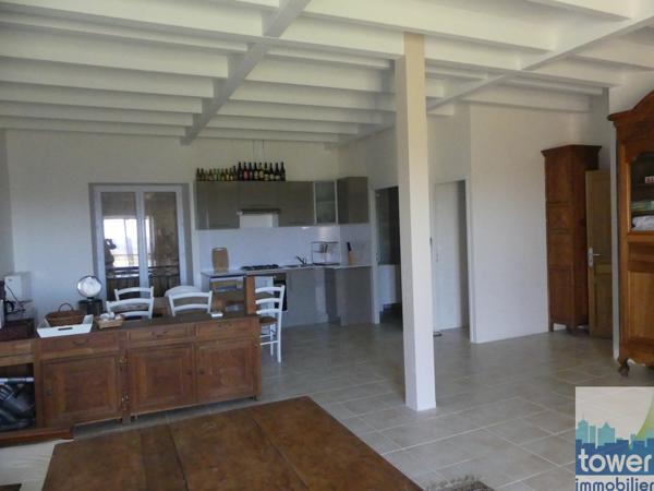 Propriété 8.6 hectares 32 pièces 830 m²