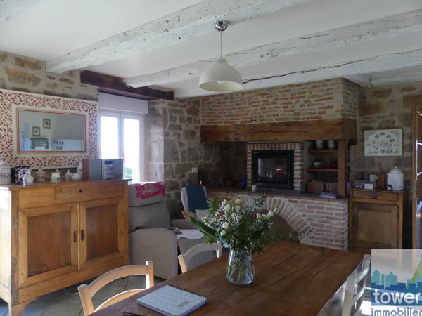 Propriété 8.6 hectares 32 pièces 830 m²