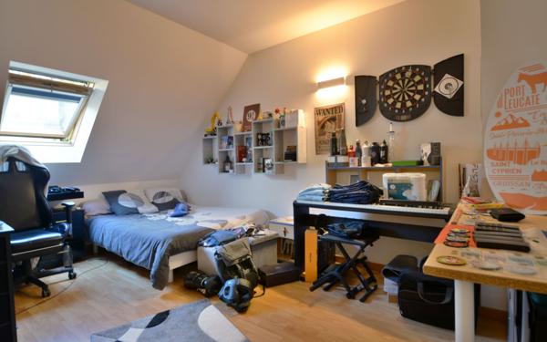 Maison à vendre    7 pièces •  Condé-Sainte-Libiaire