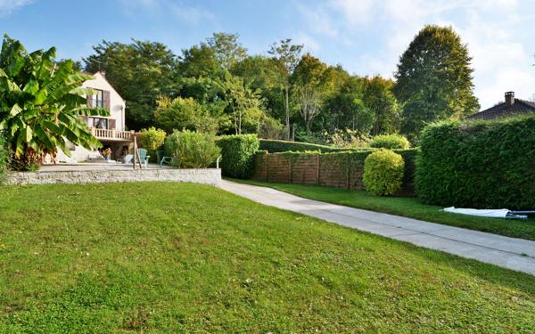 Maison à vendre    7 pièces •  Condé-Sainte-Libiaire