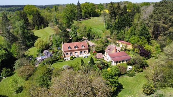 Maison à ECOMMOY, 72220 - 12 pièces 240m²