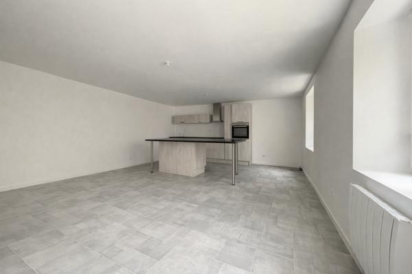 Appartement F4 rénové de 80 m² en rez-de-terrasse à Delle