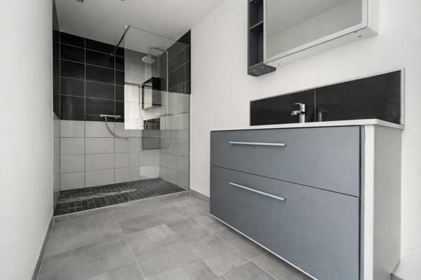 Appartement F4 rénové de 80 m² en rez-de-terrasse à Delle
