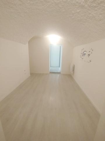 Appartement F4 rénové de 80 m² en rez-de-terrasse à Delle