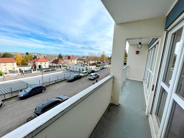 NANCY Secteur Fac de Lettres - Bel appartement F4 avec balcons, vue dégagée et parking