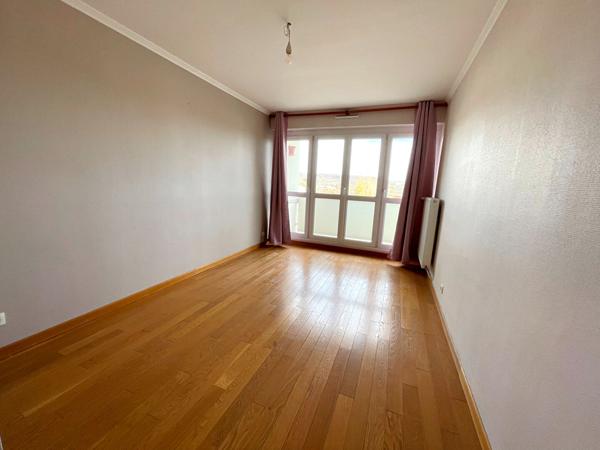 NANCY Secteur Fac de Lettres - Bel appartement F4 avec balcons, vue dégagée et parking