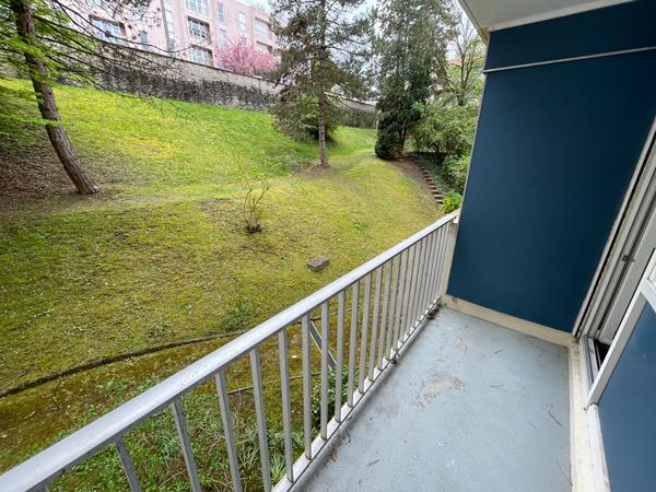 NANCY Secteur Fac de Lettres - Bel appartement F4 avec balcons, vue dégagée et parking